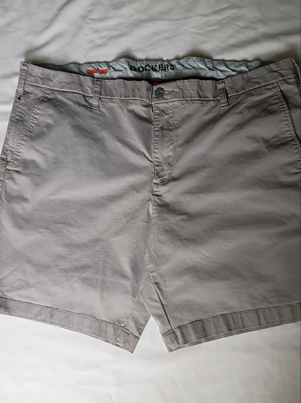 Dockers Light Gray Stretch Shorts Size 42.